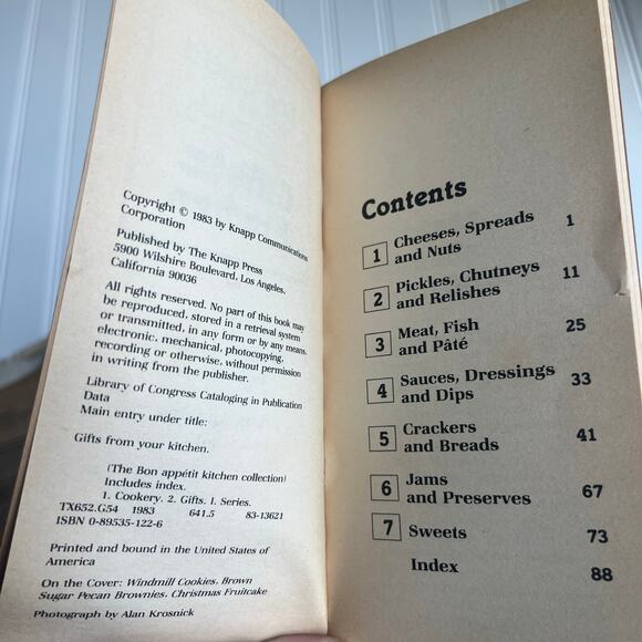 Vintage Cookbooks Bon Appetit Crockery Cookery & Ephemera Retro Recipies - Picture 13 of 14